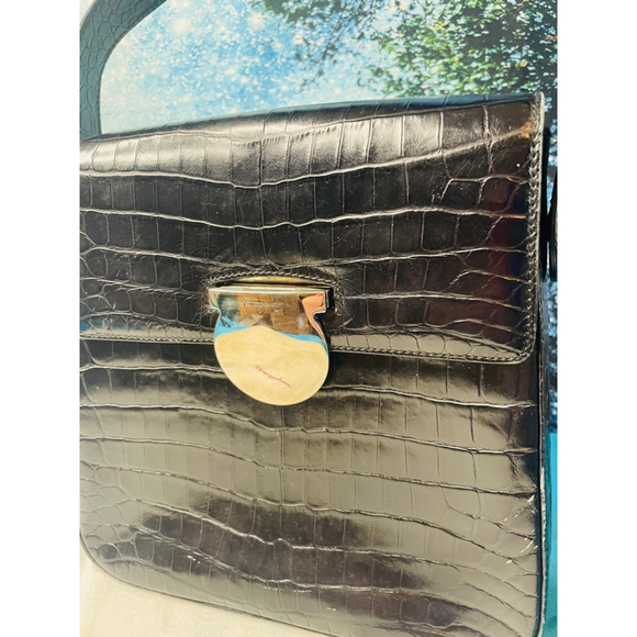 Women's Salvatore Ferragamo Vintage Black Leather Shoulder Bag EUC - Picture 2 of 16